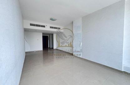 Apartment - 3 Bedrooms - 3 Bathrooms for rent in Al Khan Corniche - Al Khan - Sharjah