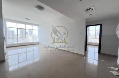 Apartment - 3 Bedrooms - 3 Bathrooms for rent in Al Khan Corniche - Al Khan - Sharjah