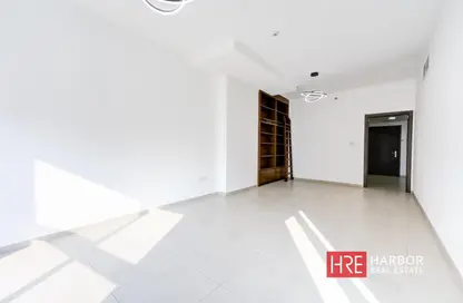 شقة - 2 غرف نوم - 3 حمامات للايجار في مبني سليم 1 - ارجان - دبي