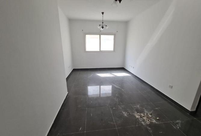 81943605 - Property Main Image