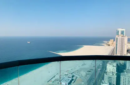 شقة - 2 غرف نوم - 3 حمامات للبيع في مساكن كورنيش عجمان - طريق كورنيش عجمان - عجمان