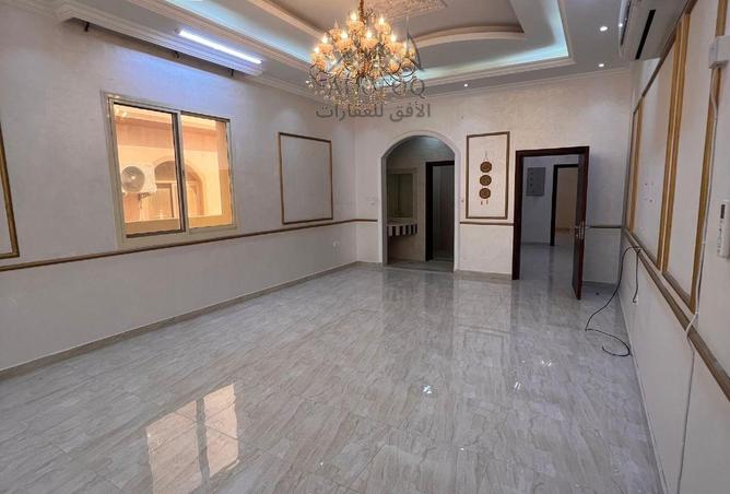 142870989 - Property Image 3