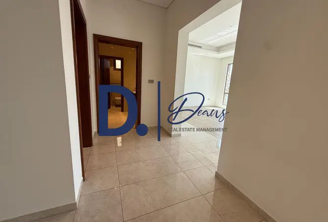 145984448 - Property Image 3