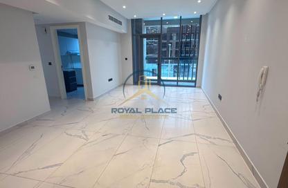 Apartment - 2 Bedrooms - 3 Bathrooms for rent in Kay 10 Building - Dubai Land Residence Complex - Dubai Apartment - 2 Bedrooms - 3 Bathrooms for rent in Kay 10 Building - Dubai Land Residence Complex - Dubai