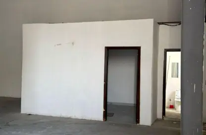 مستودع - استوديو - 1 حمام للايجار في المدينة الصناعية في أبوظبي - مصفح - أبوظبي