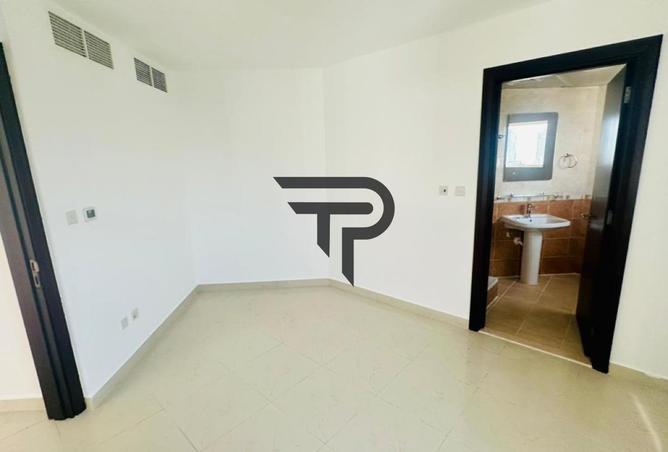 56127905 - Property Image 3