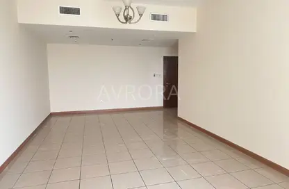 Apartment - 3 Bedrooms - 4 Bathrooms for rent in Sulafa Tower - Dubai Marina - Dubai