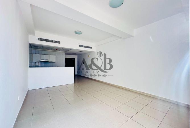 74263741 - Property Image 2