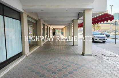 Shop - Studio - 1 for rent in Bahwan Tower - Abu shagara - Sharjah