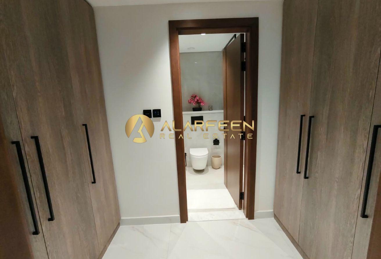 Fully Furnished | Mid Floor | Burj Khalifa View photo 9