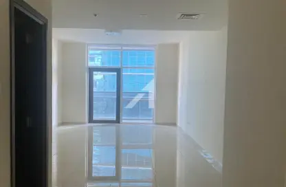 Apartment - 2 Bedrooms - 3 Bathrooms for rent in Duja Tower - Sheikh Zayed Road - Dubai
