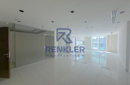 Office Space - Studio for rent in The Regal Tower - Business Bay - Dubai