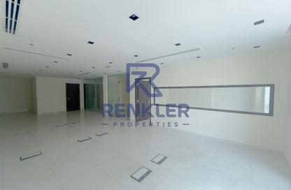 Office Space - Studio for rent in The Regal Tower - Business Bay - Dubai