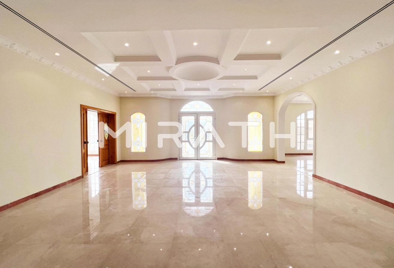 LUXURY SPACIOUS VILLA | VACANT | PRIME LOCATION photo 5