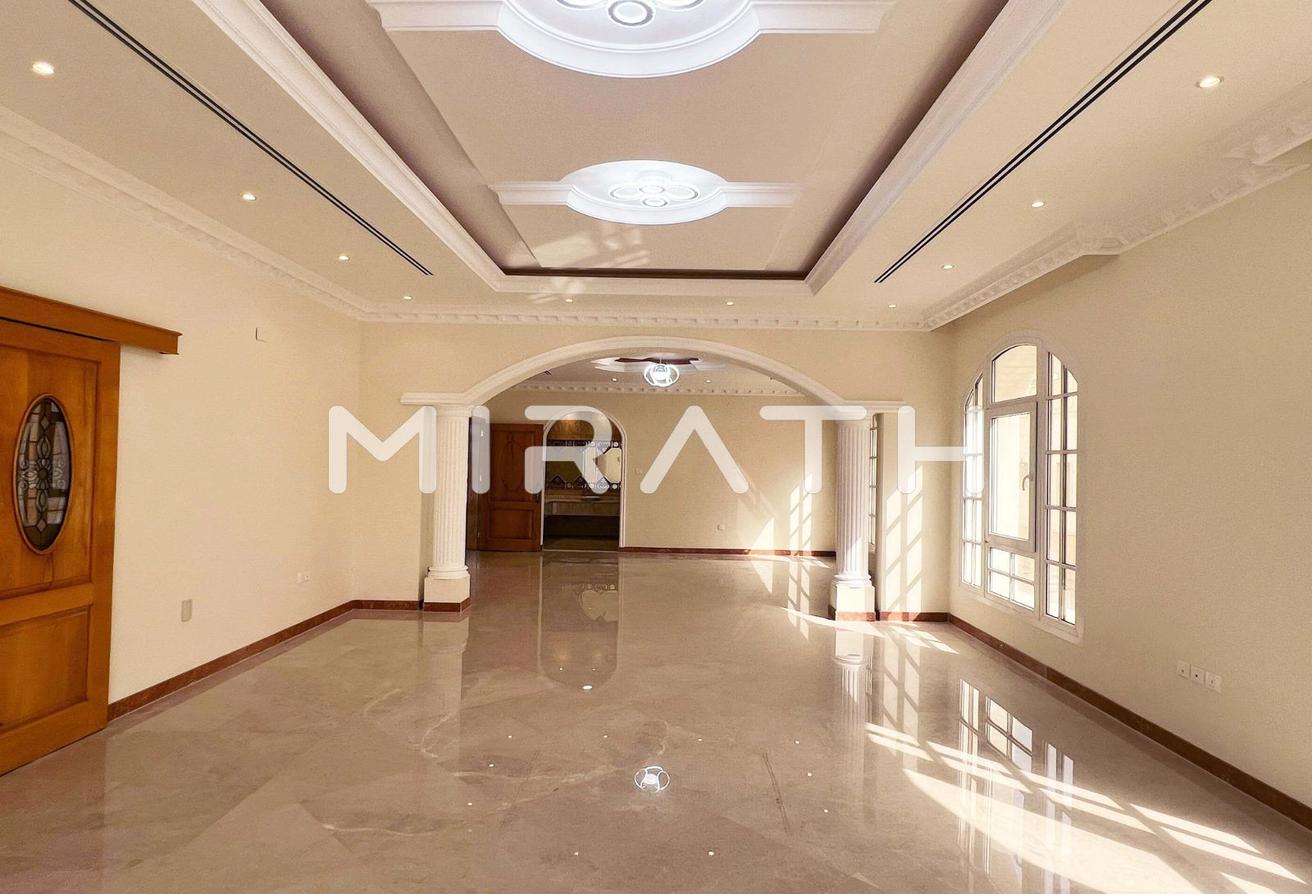 LUXURY SPACIOUS VILLA | VACANT | PRIME LOCATION photo 7