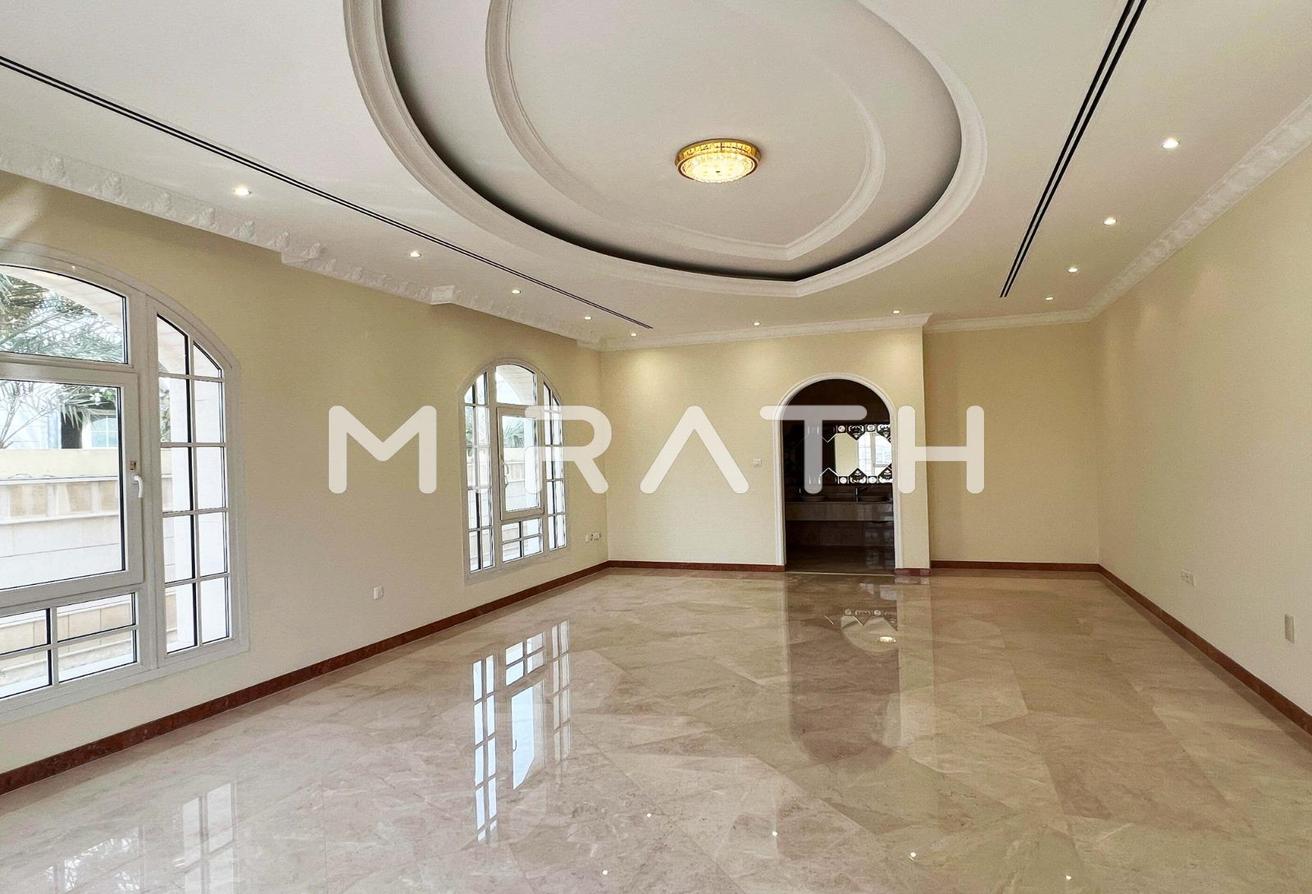 LUXURY SPACIOUS VILLA | VACANT | PRIME LOCATION photo 6