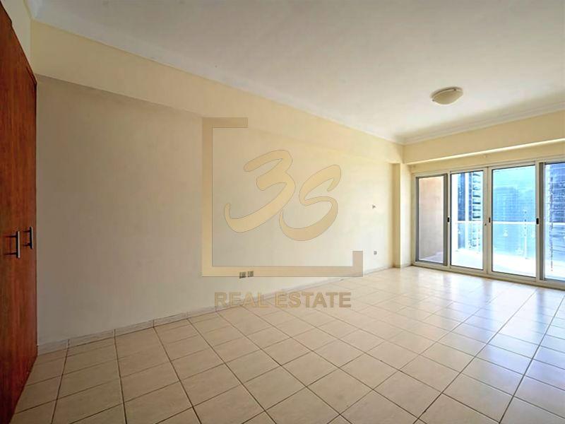 Well Maintain | Lake View | Available Now by 209908 