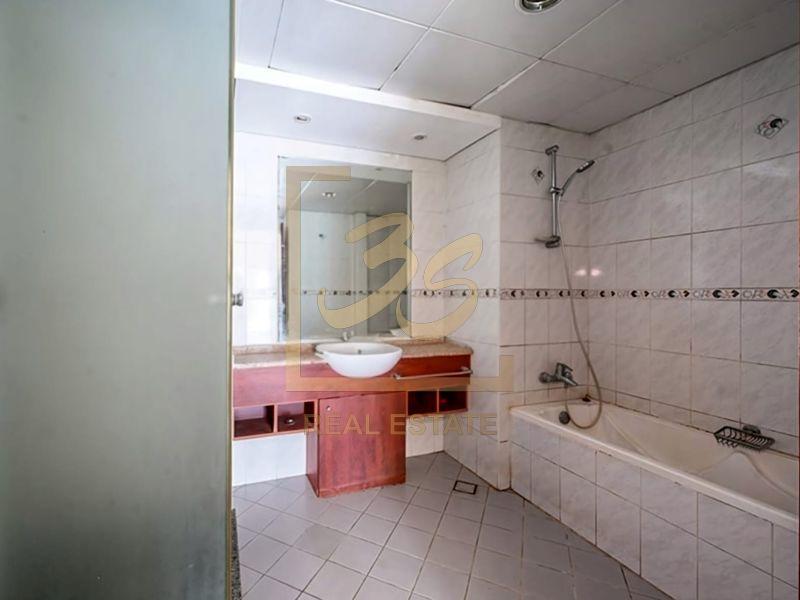Well Maintain | Lake View | Available Now by 209908 