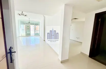 شقة - غرفة نوم - 2 حمامات للايجار في شارع التعاون - التعاون - الشارقة