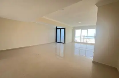 Apartment - 3 Bedrooms - 4 Bathrooms for rent in Thuraya Al Majaz Building - Al Majaz 3 - Al Majaz - Sharjah