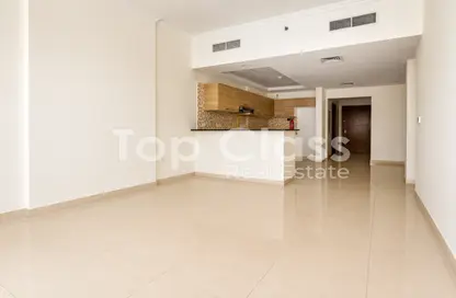 Apartment - 2 Bedrooms - 3 Bathrooms for rent in Spanish Tower - Dubai Sports City - Dubai