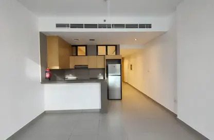 Apartment - Studio - 1 Bathroom for rent in Al Mamsha - Muwaileh - Sharjah