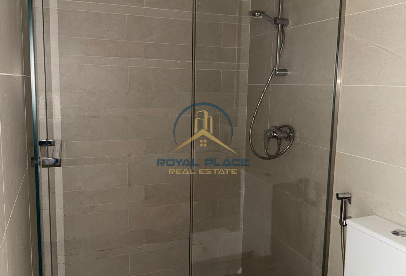 Unfurnished 1bhk | Spacious | Ready to Move photo 5
