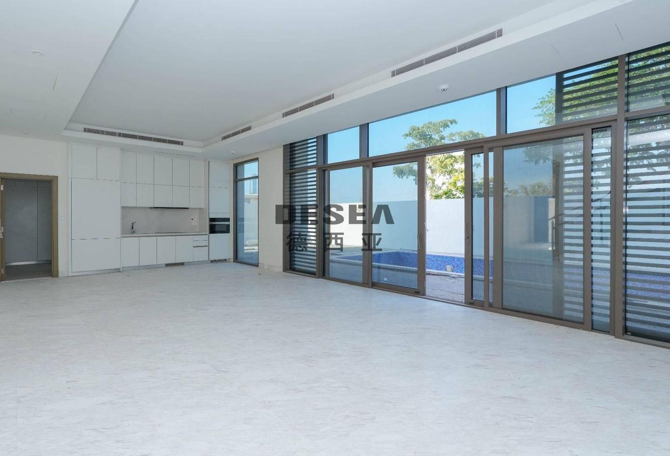 Brand New | Private Pool | Vacant photo 3