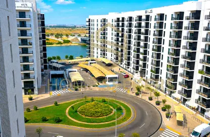 Apartment - 3 Bedrooms - 4 Bathrooms for rent in Waters Edge - Yas Island - Abu Dhabi
