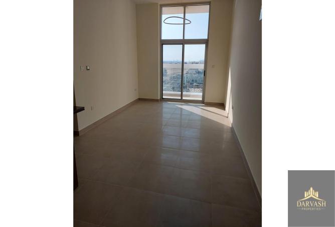 104682254 - Property Image 2