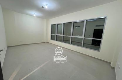 شقة - 2 غرف نوم - 3 حمامات للايجار في مدينة الرياض - أبوظبي