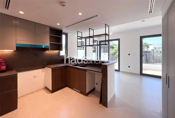 74232465 - Property Image 3