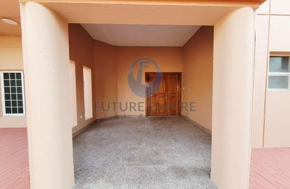 Villa - 4 - 5 for rent in Al Manara - Dubai