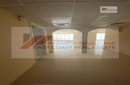 Apartment - 3 Bedrooms - 4 Bathrooms for rent in Downtown Fujairah - Fujairah