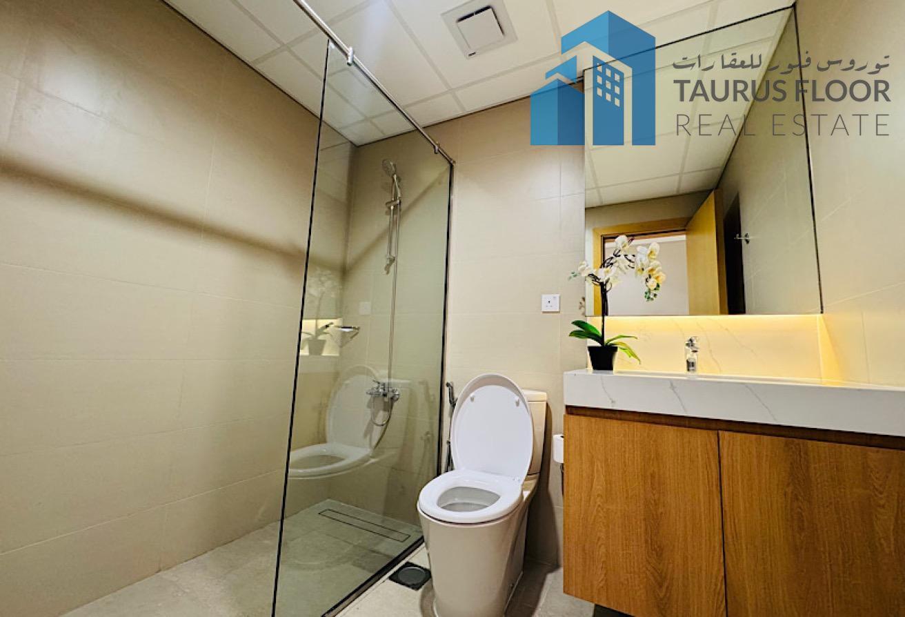 Spacious 3BHK | Near Metro | Family Only photo 10