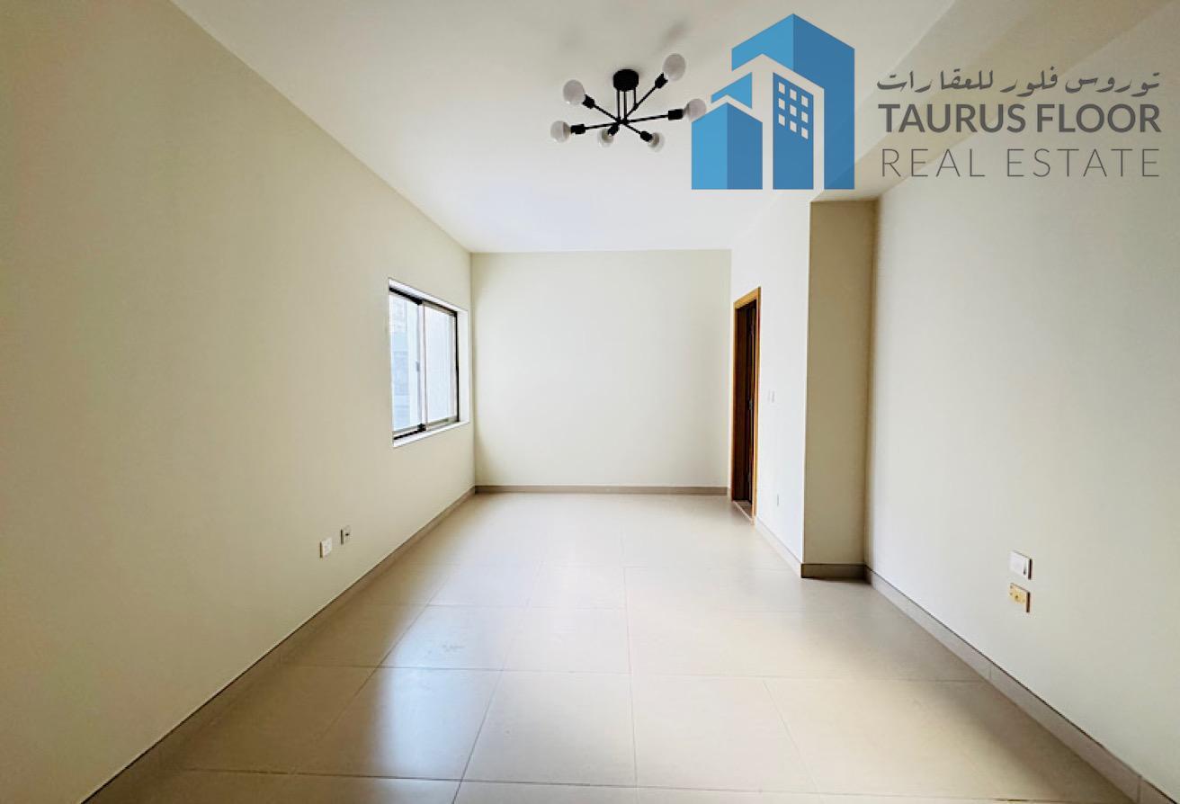Spacious 3BHK | Near Metro | Family Only photo 7