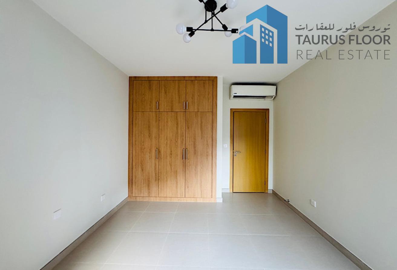 Spacious 3BHK | Near Metro | Family Only photo 4
