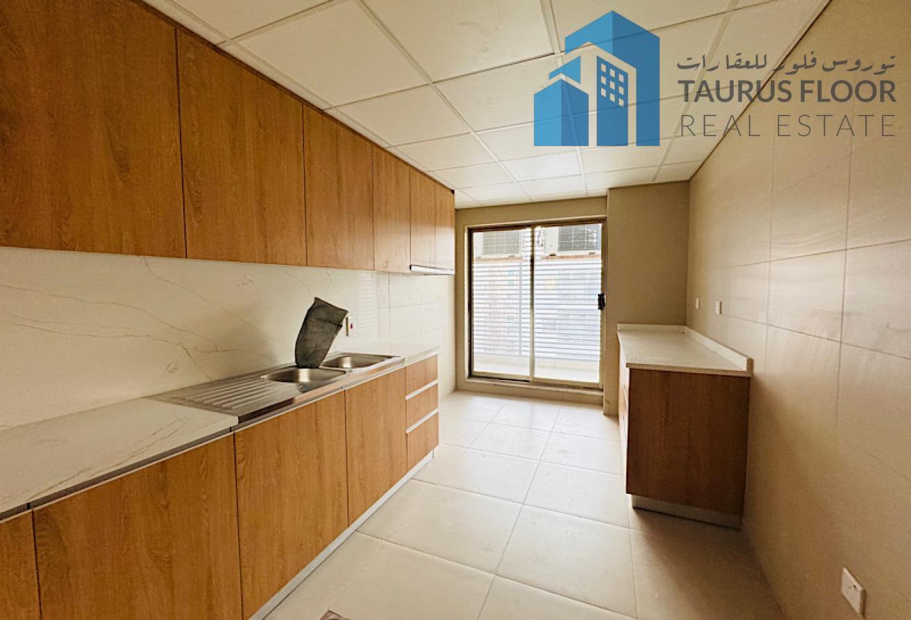 Spacious 3BHK | Near Metro | Family Only photo 8