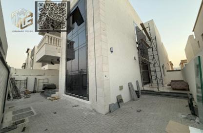 Villa - 4 - 5 for rent in Al Zaheya Gardens - Al Zahya - Ajman