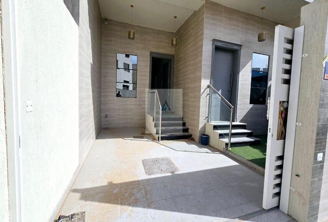 13733095 - Property Image 2