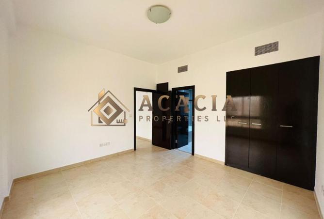 107302892 - Property Image 3
