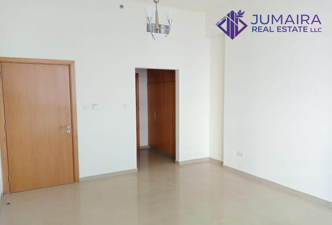 74233564 - Property Image 3