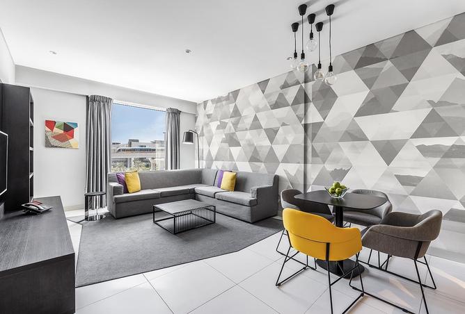 8048531 - Property Image 2