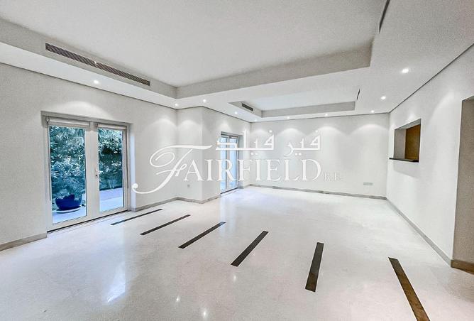 79000373 - Property Image 2