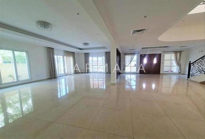 71083829 - صورة العقار 2