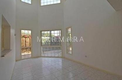 Villa - 4 Bedrooms - 4 Bathrooms for rent in Jumeirah 3 Villas - Jumeirah 3 - Jumeirah - Dubai