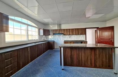 Villa - 3 Bedrooms - 3 Bathrooms for rent in Umm Suqeim 2 Villas - Umm Suqeim 2 - Umm Suqeim - Dubai