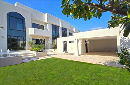 Villa - 5 Bedrooms - 5 Bathrooms for rent in Jumeirah 1 Villas - Jumeirah 1 - Jumeirah - Dubai