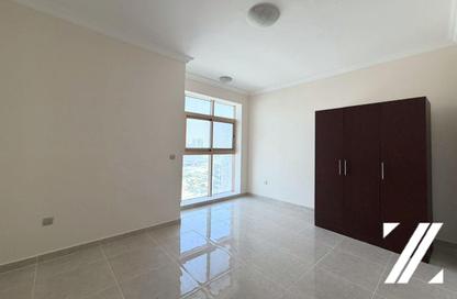 Apartment - 1 Bedroom - 2 Bathrooms for rent in Sooma Residence - Majan - Dubai