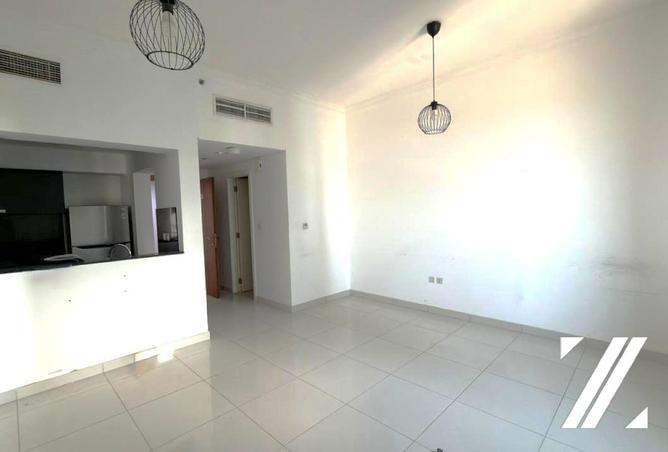 94025968 - Property Main Image